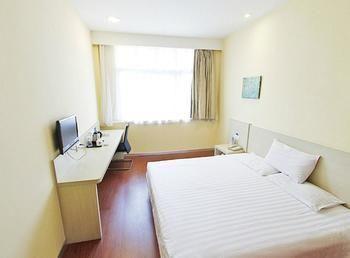 Hanting Hotel Tianjin Binjiang Road מראה חיצוני תמונה